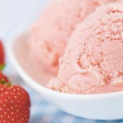 Strawberry and coconut ice cream - endometriosis diet friendly